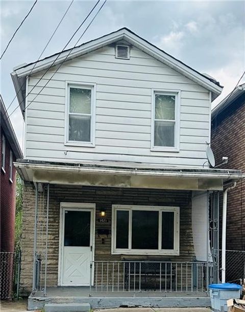 Photo of 1421 Ridge Ave, Braddock, PA 15104 (MLS # 1731354)