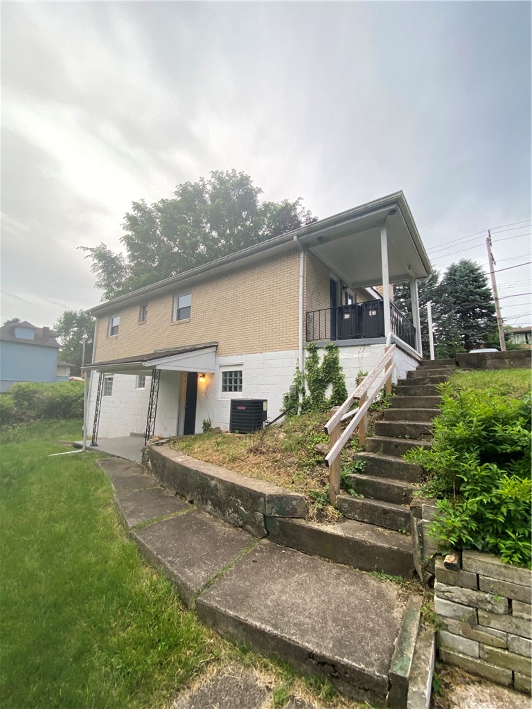 921 Lincoln Way