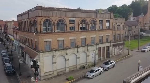589 Mckean Ave