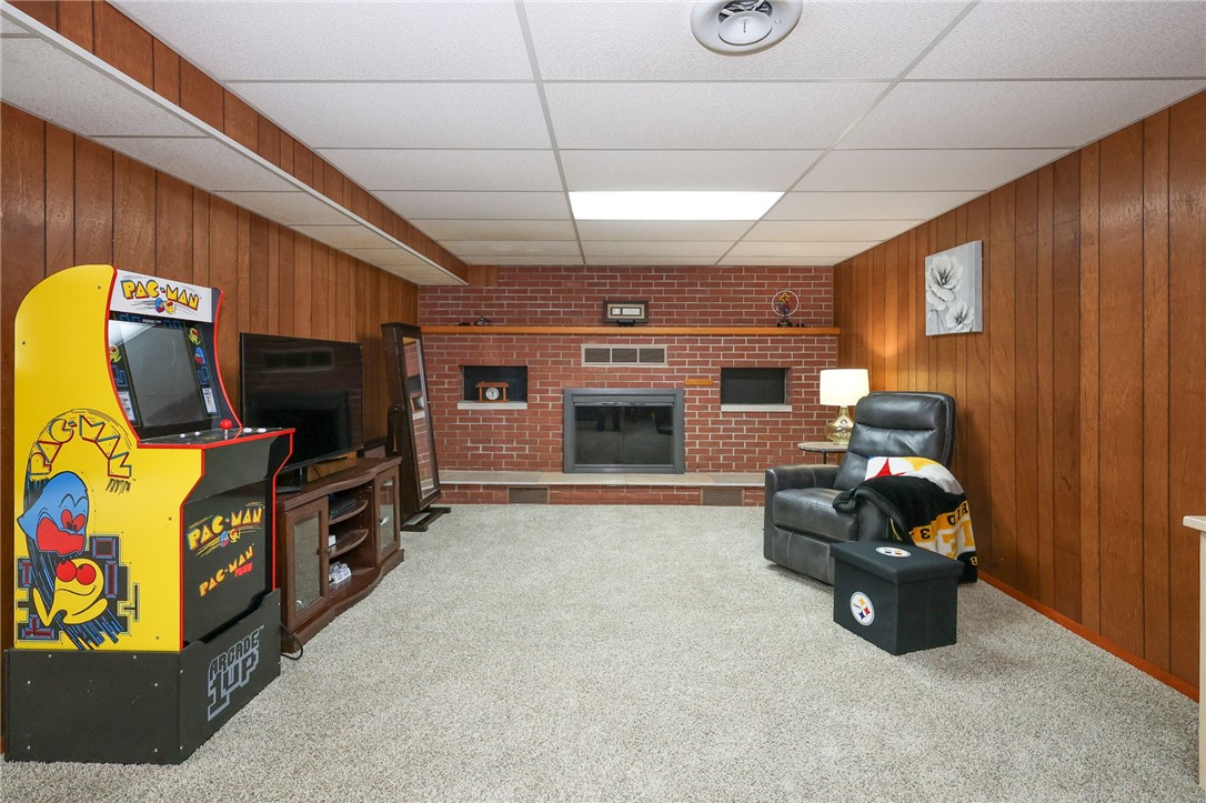 3689 Ridgewood Dr. Dr, Hermitage, Pennsylvania image 28