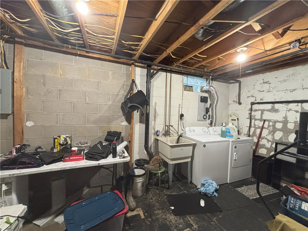 N Versailles, Pennsylvania 15137, United States, 2 Bedrooms Bedrooms, ,1 BathroomBathrooms,Residential,Active,125383