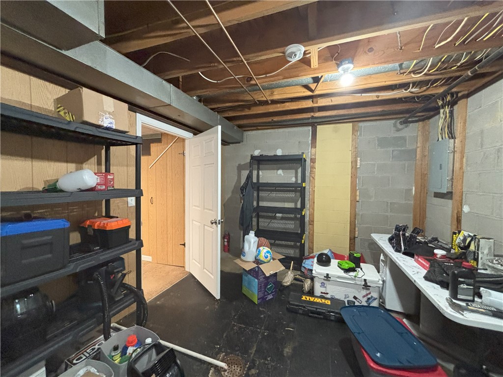 N Versailles, Pennsylvania 15137, United States, 2 Bedrooms Bedrooms, ,1 BathroomBathrooms,Residential,Active,125383