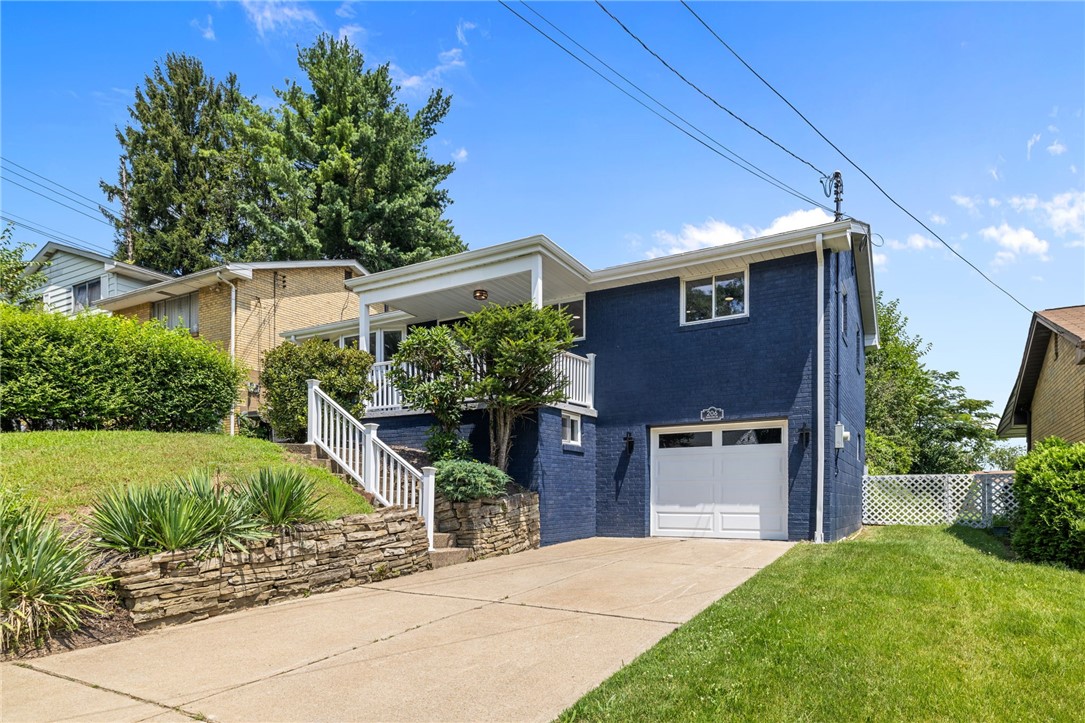 206 Parklane Dr