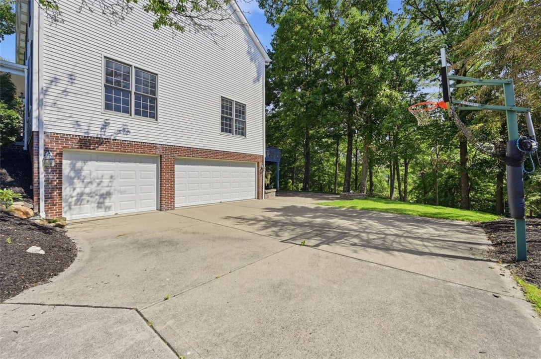 112 Ontario Ct