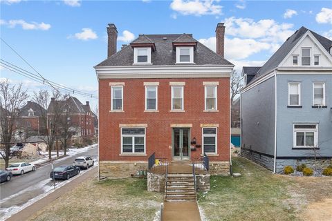 Photo of 356 S Aiken Ave, Pittsburgh, PA 15232 (MLS # 1737850)