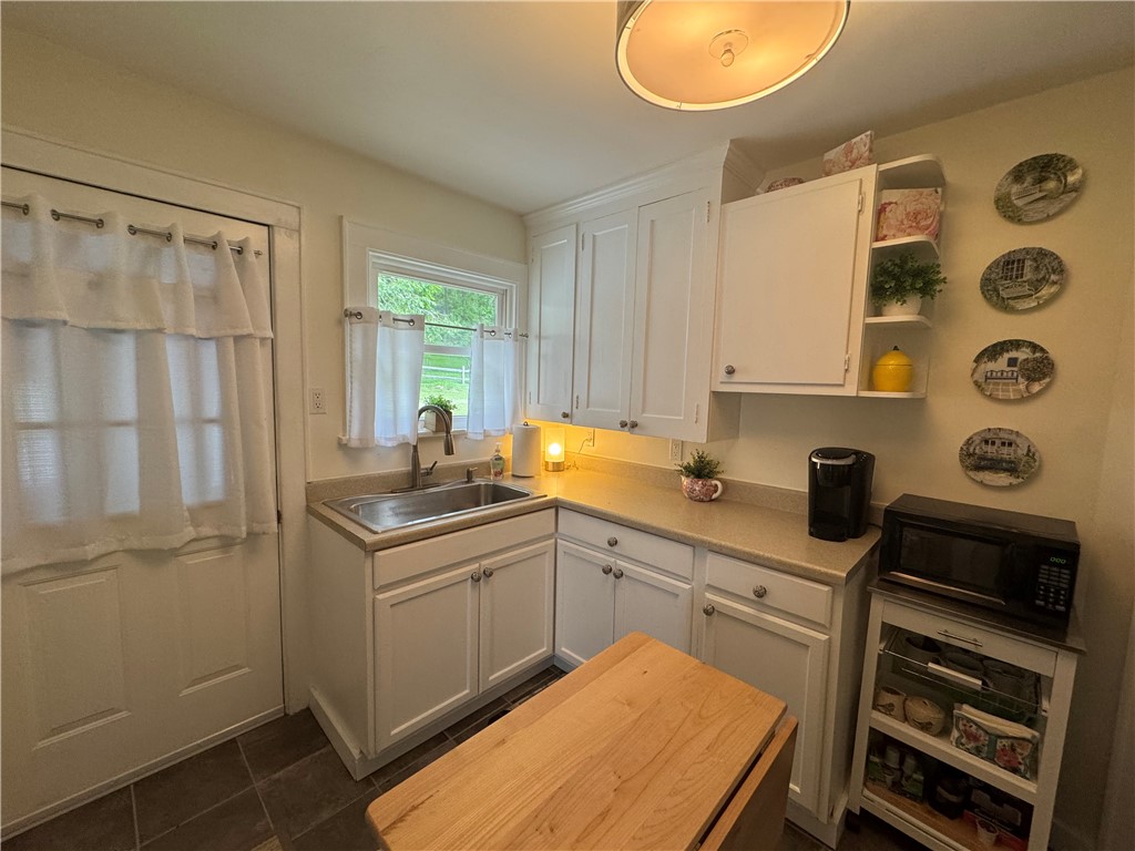 Indiana Boro, Pennsylvania 15701, United States, 3 Bedrooms Bedrooms, ,2 BathroomsBathrooms,Residential,Pending,175532