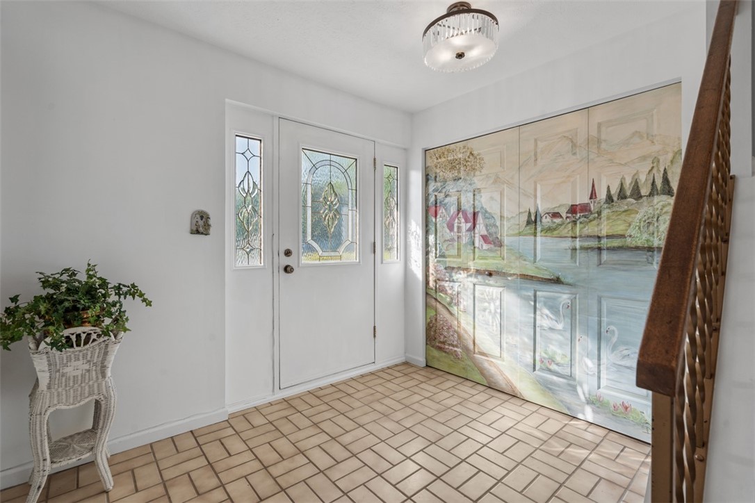 304 Canterbury Dr