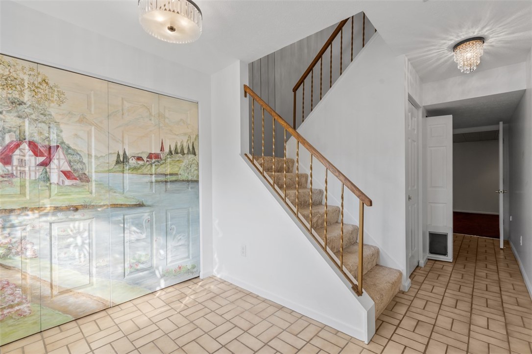 304 Canterbury Dr