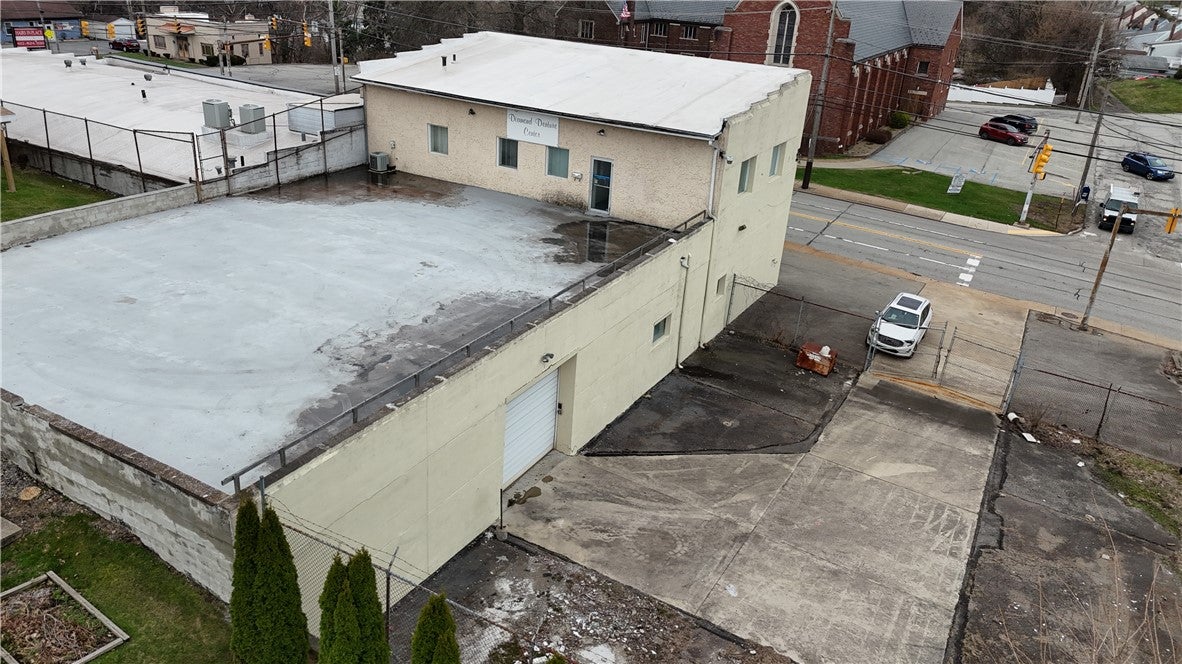 537 Lincoln Hwy