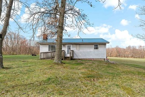 150 Jo Deener Dr Jackson Twp PA 16063