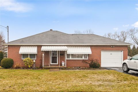 Photo of 403 Rebecca St, Somerset, PA 15501 (MLS # 1742720)