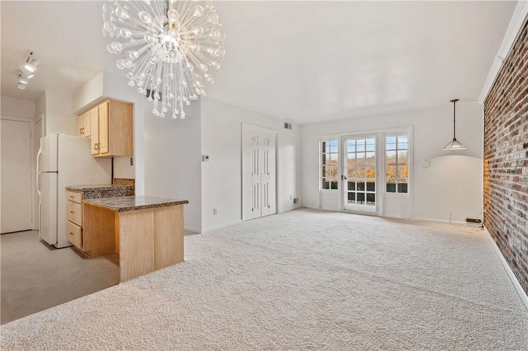 1000 Margarite Dr G