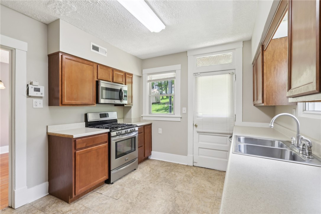 506 7th Ave Ave, Coraopolis, Pennsylvania image 14