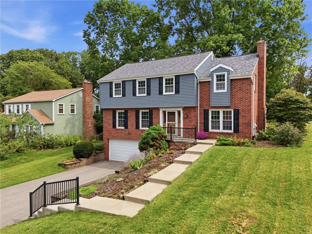 4650 Hidden Pond Dr