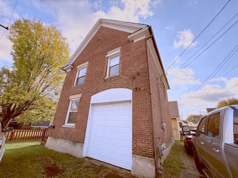 Photo of 113 American Ave, Butler, PA 16001 (MLS # 1726565)