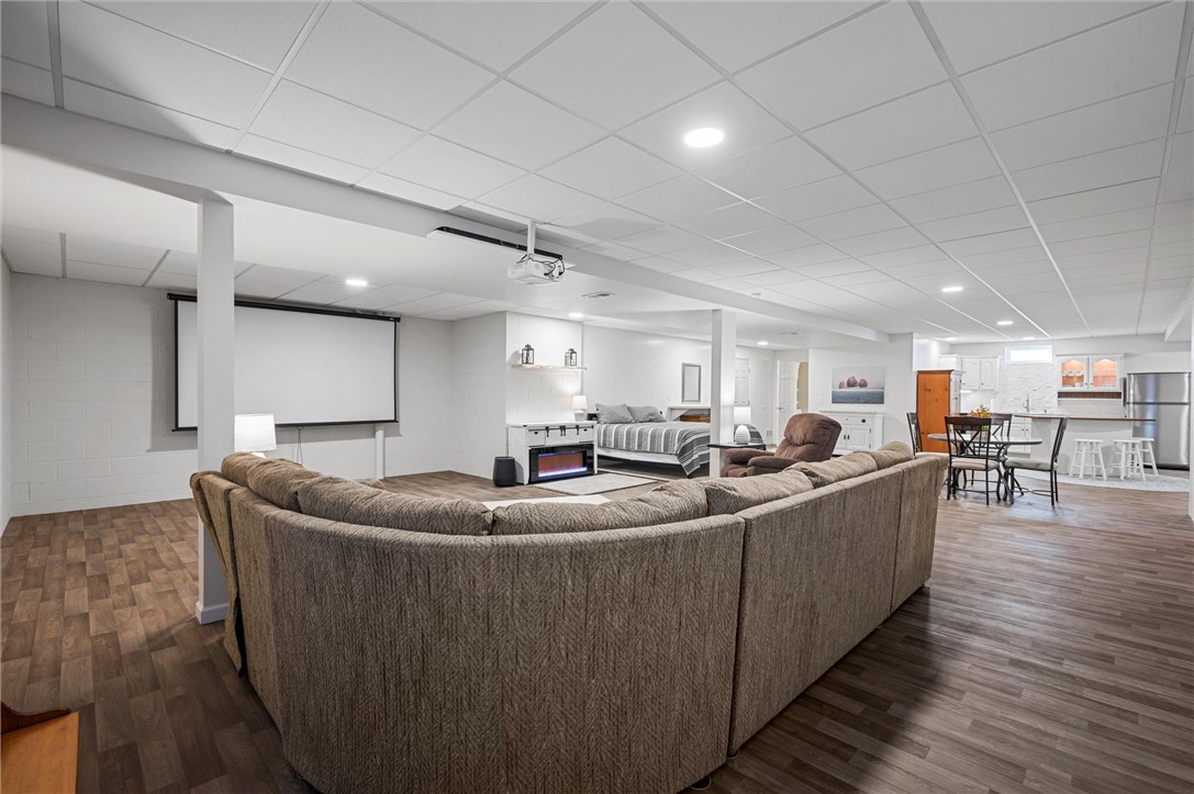 Buffalo Twp - But, Pennsylvania 16055, United States, 3 Bedrooms Bedrooms, ,3 BathroomsBathrooms,Residential,Contingent,119018