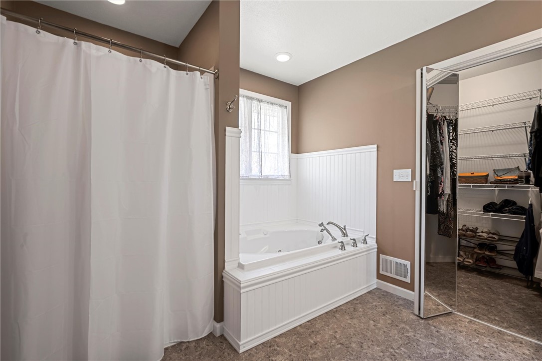 Buffalo Twp - But, Pennsylvania 16055, United States, 3 Bedrooms Bedrooms, ,3 BathroomsBathrooms,Residential,Contingent,119018