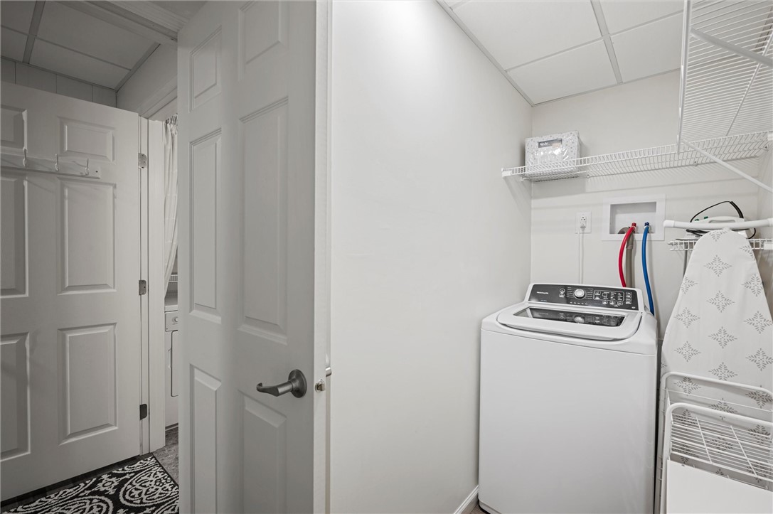 Buffalo Twp - But, Pennsylvania 16055, United States, 3 Bedrooms Bedrooms, ,3 BathroomsBathrooms,Residential,Contingent,119018