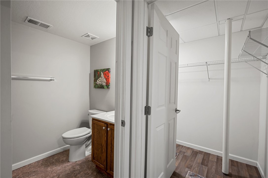 Buffalo Twp - But, Pennsylvania 16055, United States, 3 Bedrooms Bedrooms, ,3 BathroomsBathrooms,Residential,Contingent,119018