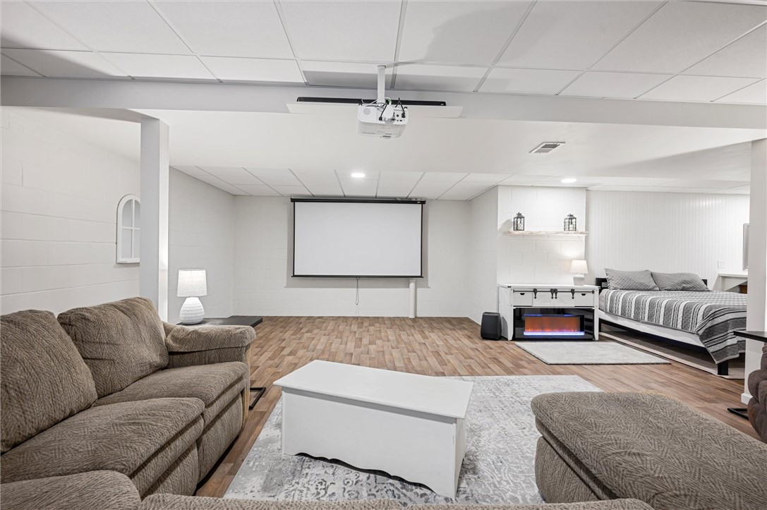 Buffalo Twp - But, Pennsylvania 16055, United States, 3 Bedrooms Bedrooms, ,3 BathroomsBathrooms,Residential,Contingent,119018