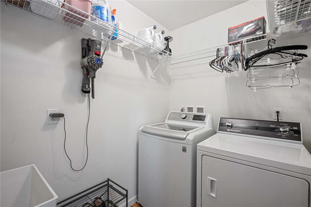 Buffalo Twp - But, Pennsylvania 16055, United States, 3 Bedrooms Bedrooms, ,3 BathroomsBathrooms,Residential,Contingent,119018