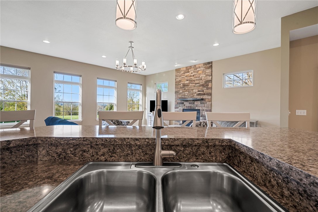 Buffalo Twp - But, Pennsylvania 16055, United States, 3 Bedrooms Bedrooms, ,3 BathroomsBathrooms,Residential,Contingent,119018