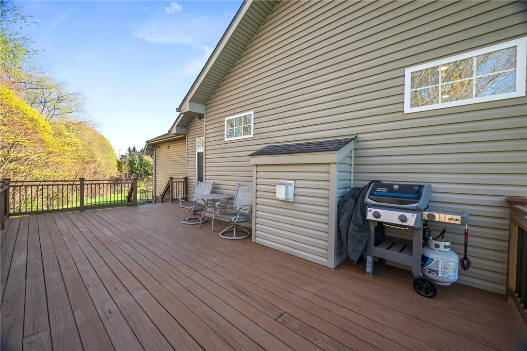 Buffalo Twp - But, Pennsylvania 16055, United States, 3 Bedrooms Bedrooms, ,3 BathroomsBathrooms,Residential,Contingent,119018