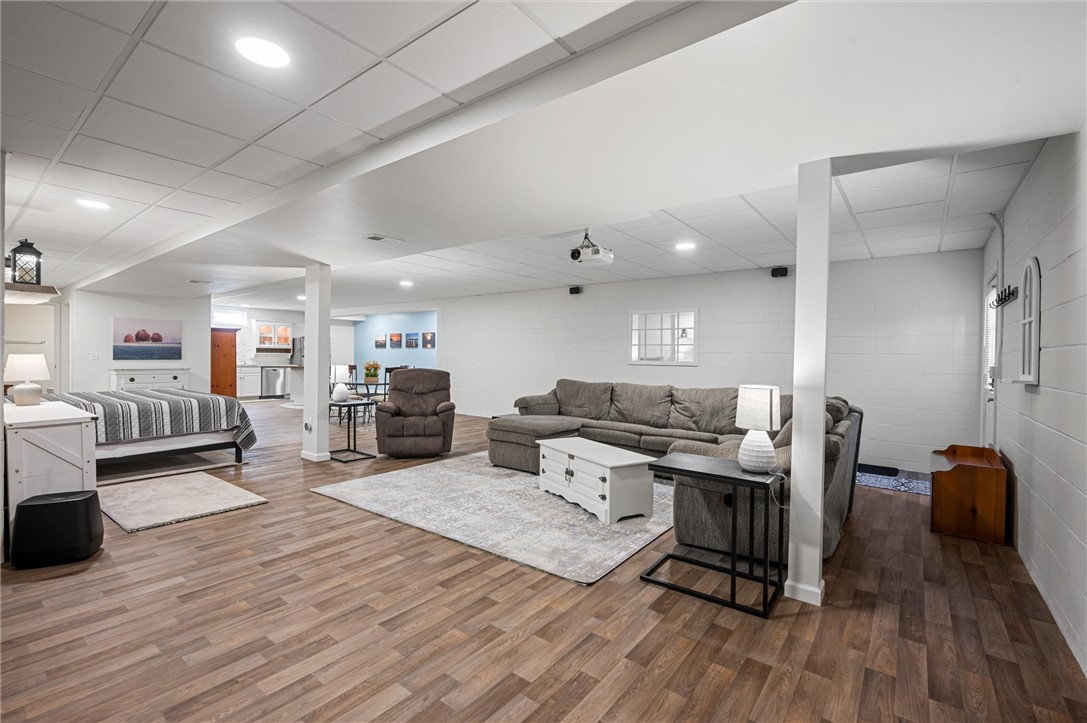 Buffalo Twp - But, Pennsylvania 16055, United States, 3 Bedrooms Bedrooms, ,3 BathroomsBathrooms,Residential,Contingent,119018