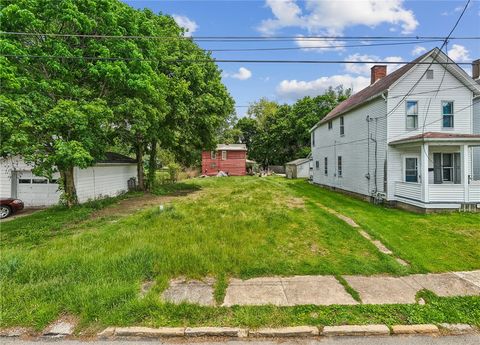 Photo of 316 N Liberty St. St, Blairsville, PA 15717 (MLS # 1752889)