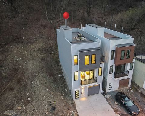 Photo of 622 Windom St, Pittsburgh, PA 15203 (MLS # 1743914)