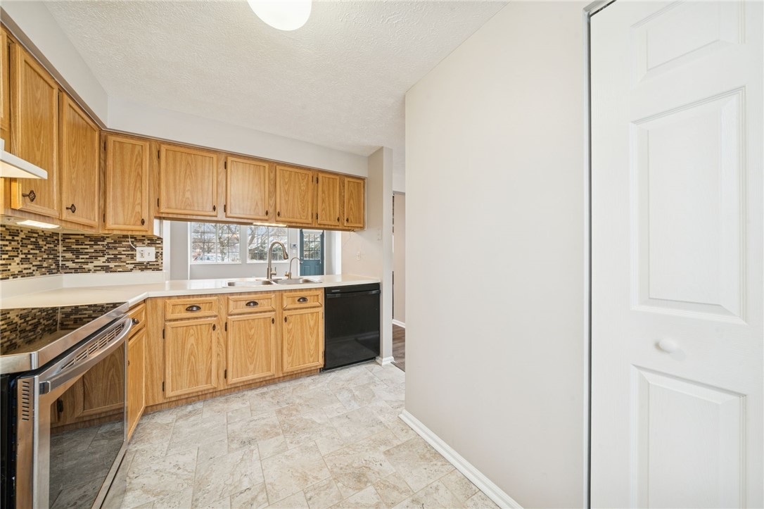 Oakland, Pennsylvania 15213, United States, 3 Bedrooms Bedrooms, ,2 BathroomsBathrooms,Residential,Active,252815