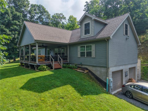 Photo of 201 Magill Rd, Zelienople, PA 16063 (MLS # 1763502)