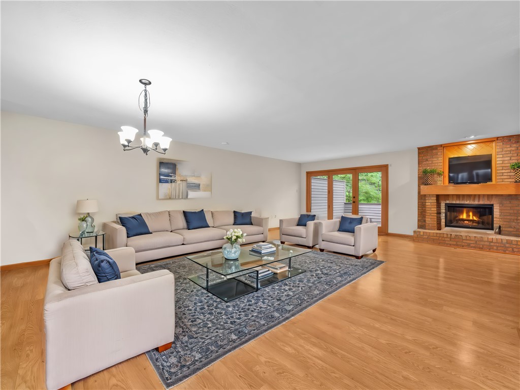 1420 Towne Square Dr