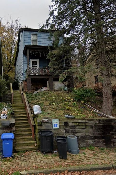 Photo of 326 Cherry St, Homestead, PA 15120 (MLS # 1743016)