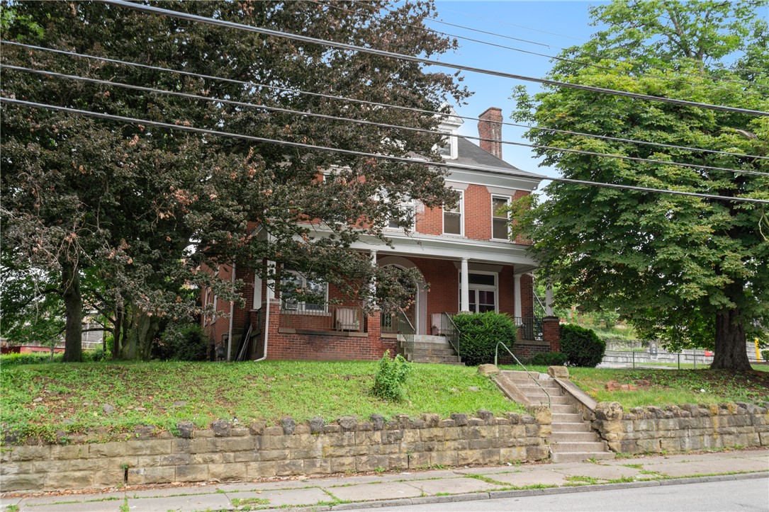 718 Brownsville Rd