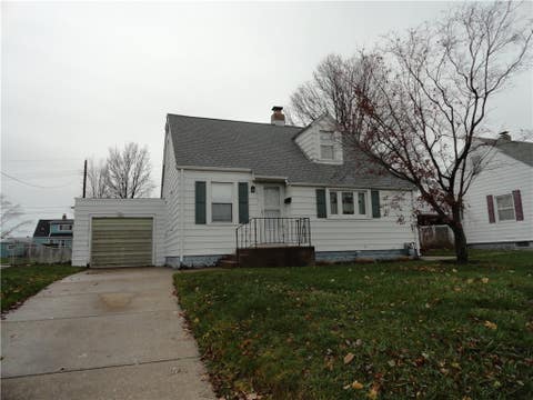Photo for 814 E 37th Street