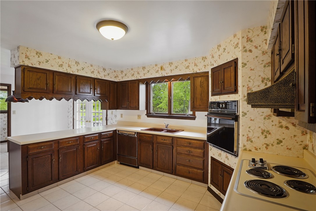 94 Nancy Ln Ln, Canonsburg, Pennsylvania image 17