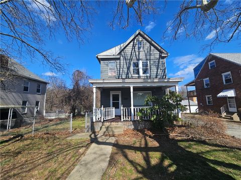 Photo of 909 Franklin St, Mckeesport, PA 15132 (MLS # 1744521)