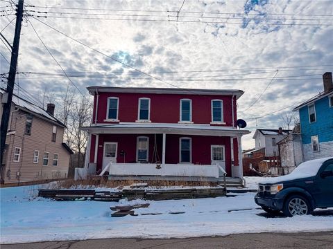 Photo of 217 13th St #2, Beaver Falls, PA 15010 (MLS # 1737613)