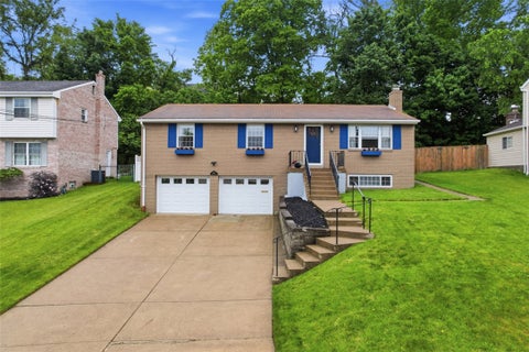 Homes For Sale - 1407 Great Oak Drive Dr<br/> Scott Twp, PA 15220