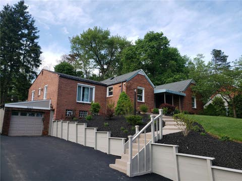 Photo for 2620 Summit St