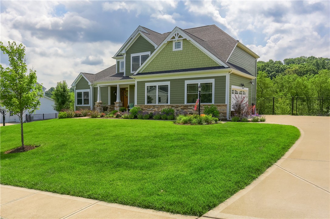 217 Hickory Ln