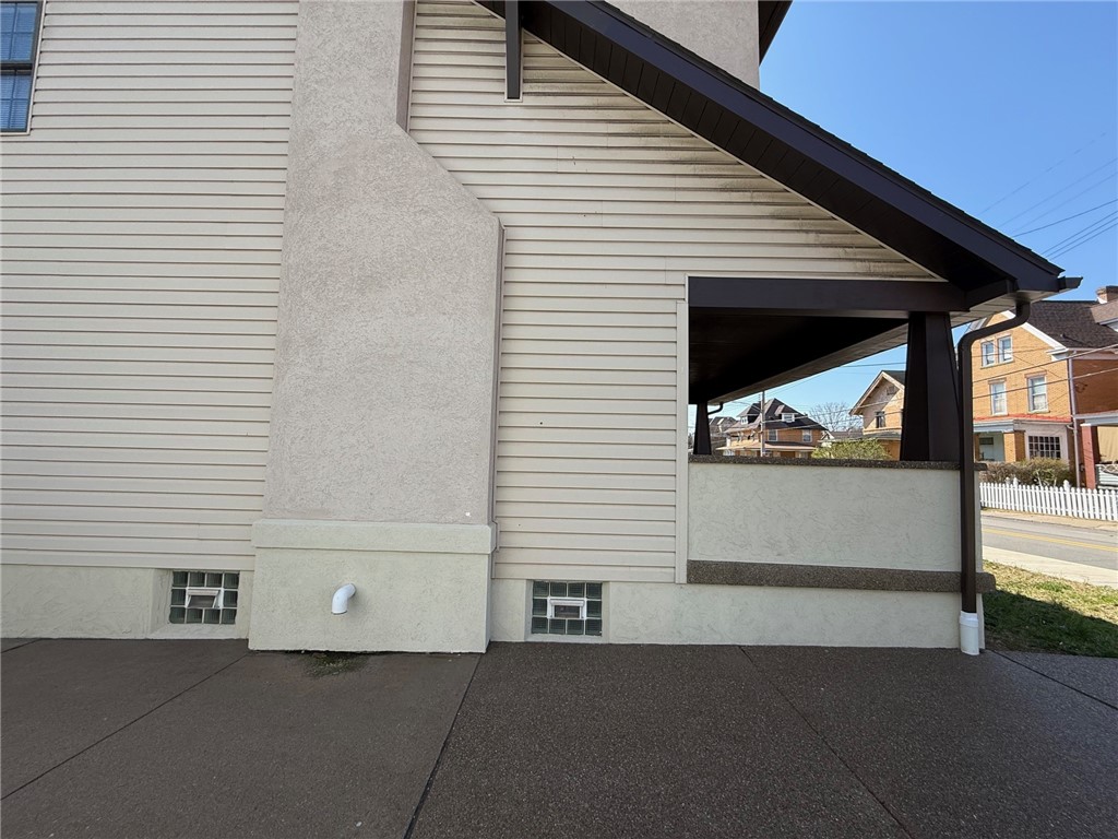 1106 Maple Ave Ave, Turtle Creek, Pennsylvania image 4
