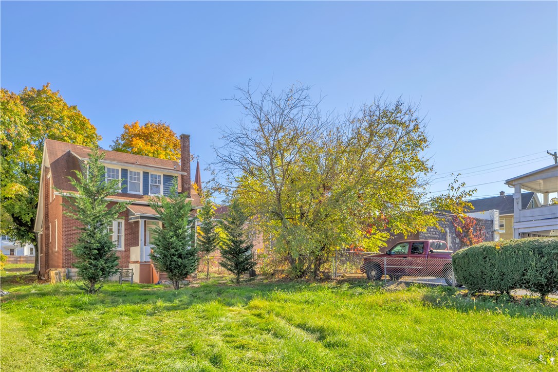 563 Coleman Ave