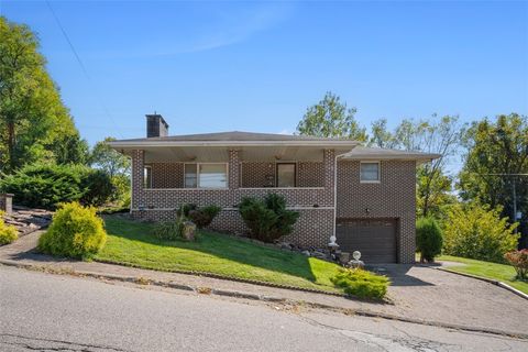 Photo of 170 Esther Ave, New Kensington, PA 15068 (MLS # 1725045)