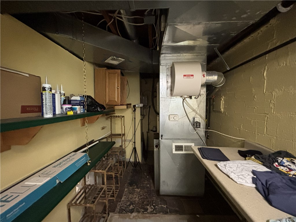 Monroeville, Pennsylvania 15146, United States, 3 Bedrooms Bedrooms, ,2 BathroomsBathrooms,Residential,Active,228871