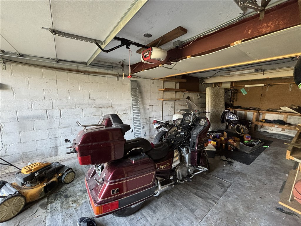 Monroeville, Pennsylvania 15146, United States, 3 Bedrooms Bedrooms, ,2 BathroomsBathrooms,Residential,Active,228871