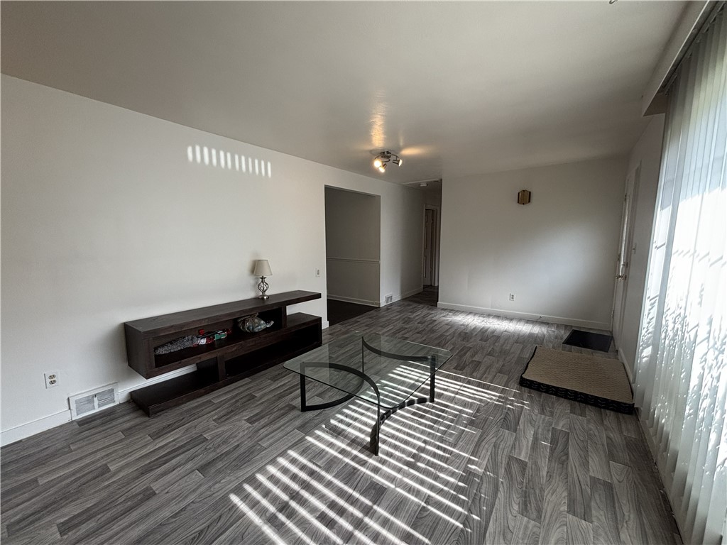 Monroeville, Pennsylvania 15146, United States, 3 Bedrooms Bedrooms, ,2 BathroomsBathrooms,Residential,Active,228871