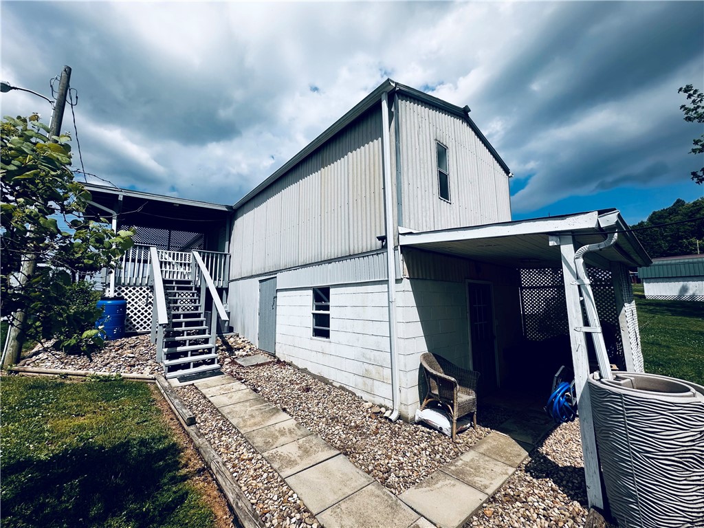 142 East Alley