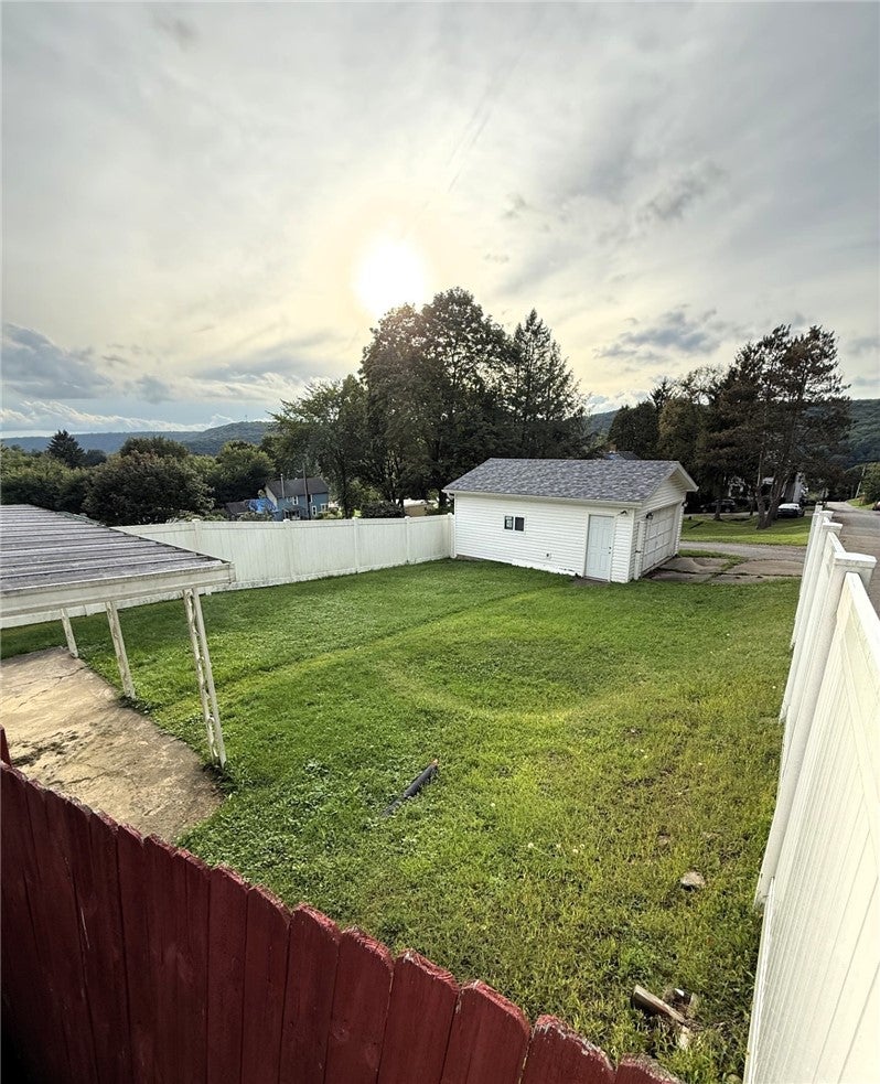 620 Bissell Avenue